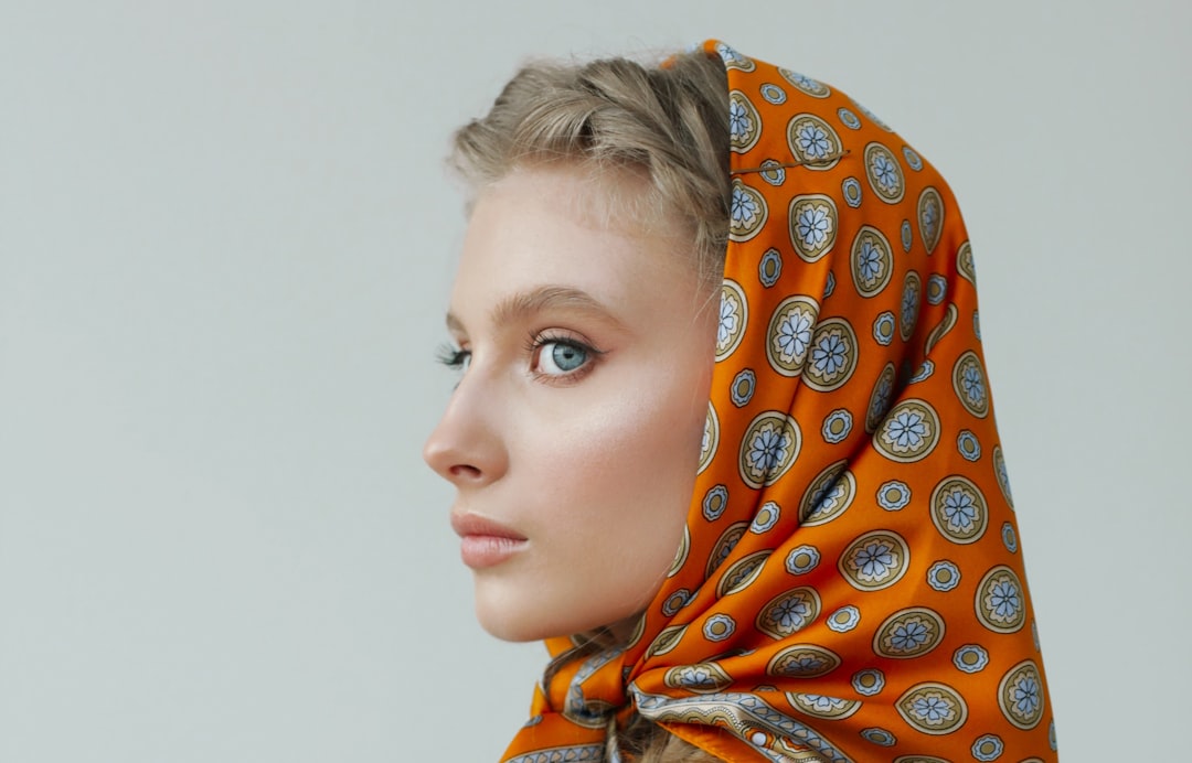 Photo head scarf